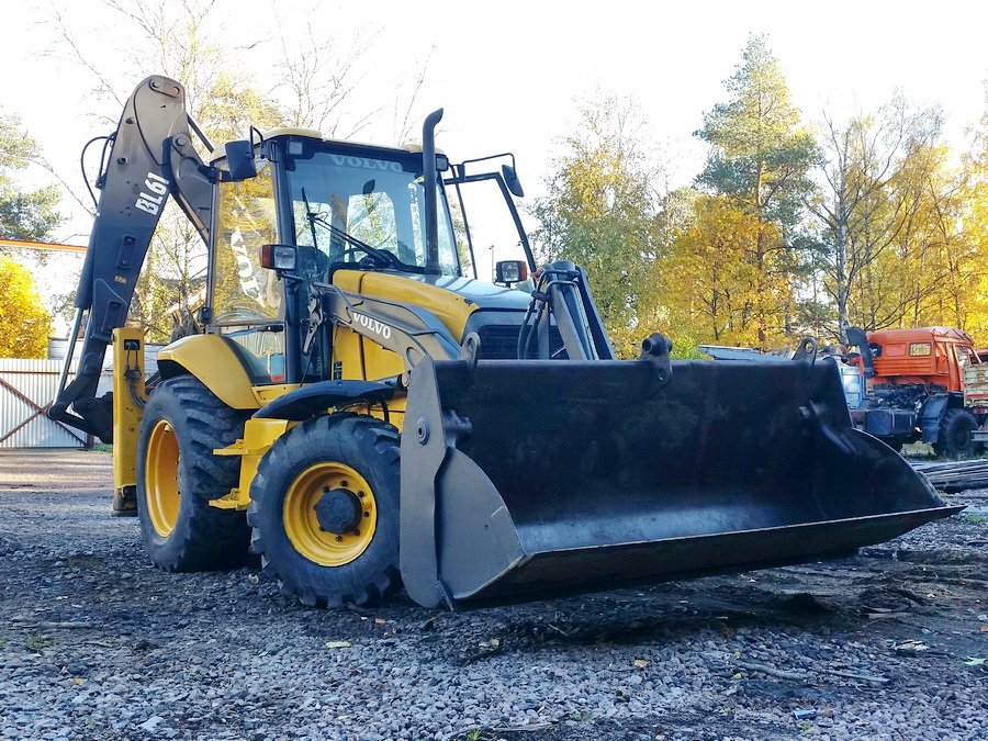 Вольво бл 61. Volvo bl61. JCB Volvo. Экскаватор Вольво 210 технические характеристики.